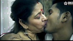 Una mujer india y una modeladora, un jodido romance indio.